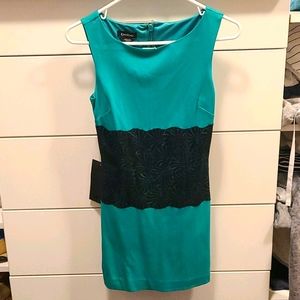 Green Bebe bodycon dress! Lace overlay.
